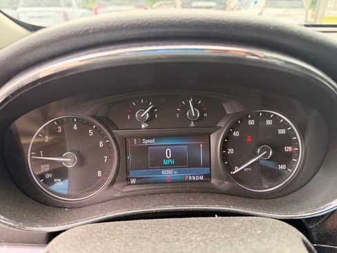 Used 2019 Buick Encore Essence AWD/4WD image 10