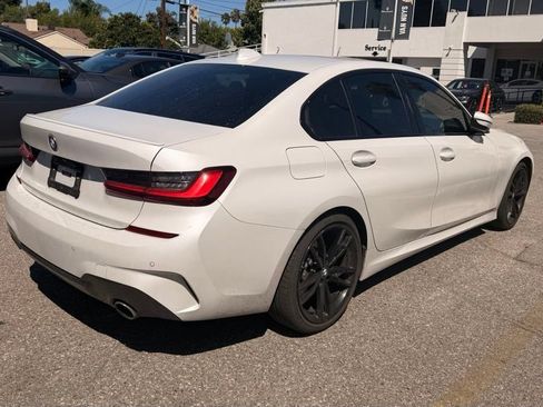 Used 2022 BMW 330i Sedan w/ M Sport Package RWD image 4