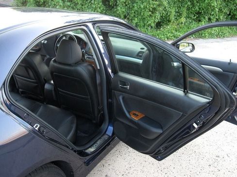 Used 2007 Acura TSX w/ Navigation FWD image 25