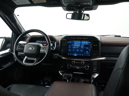 Used 2022 Ford F150 Lariat w/ Max Trailer Tow Package image 12