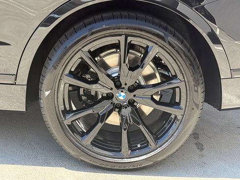 New 2027 BMW X7 xDrive40i w/ M Sport Package AWD/4WD image 7