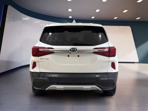 Certified 2021 Kia Seltos LX image 4