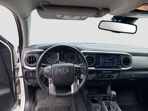 Used 2021 Toyota Tacoma SR5 RWD image 21