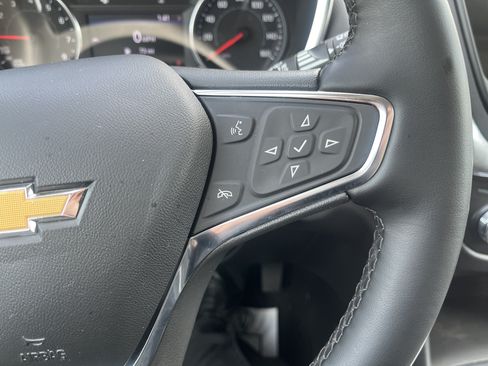Used 2024 Chevrolet Equinox LT AWD/4WD image 20