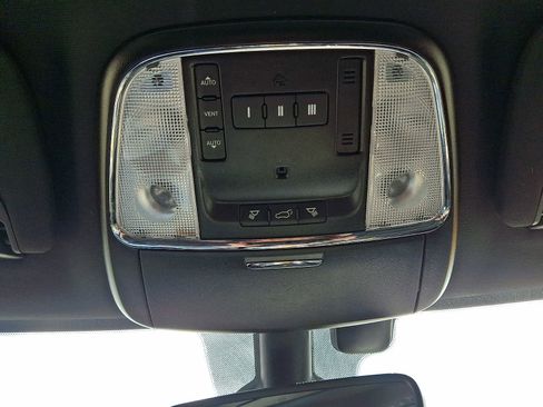 Used 2021 Jeep Grand Cherokee Limited w/ Premium Lighting Group image 29