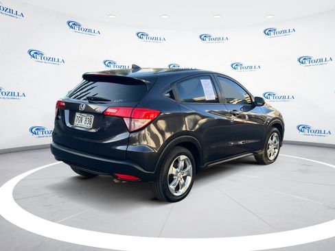Used 2017 Honda HR-V LX image 5