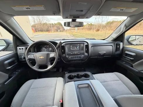Used 2018 Chevrolet Silverado 1500 W/T w/ Trailering Package image 24