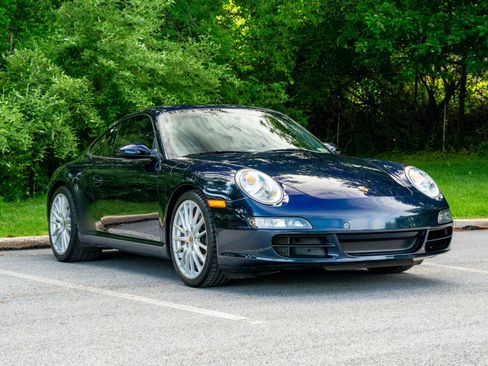 Used 2005 Porsche 911 Carrera S RWD image 4