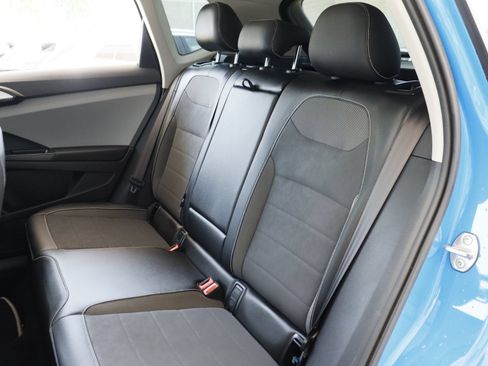 Certified 2023 Volkswagen Taos SE w/ Panoramic Sunroof Package FWD image 28