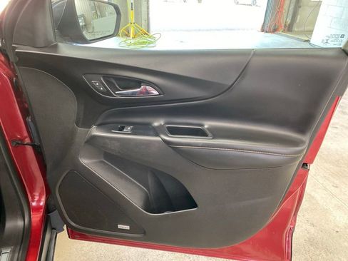 Used 2018 Chevrolet Equinox Premier FWD image 18