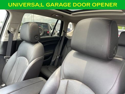 Used 2019 Buick Envision Essence AWD/4WD image 13