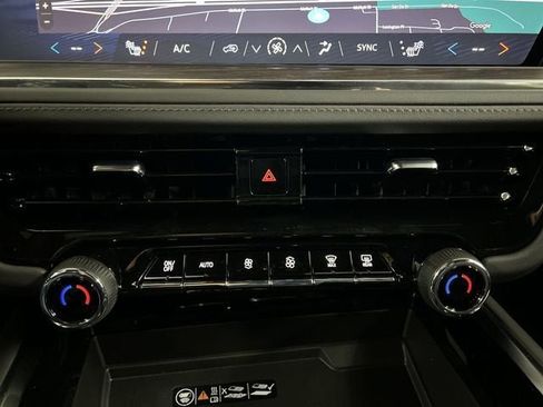 New 2026 Chevrolet Suburban LT w/ Comfort Package image 18