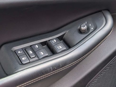 Used 2023 Jeep Grand Cherokee L Limited RWD image 14