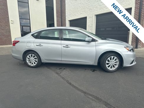 Used 2019 Nissan Sentra SV FWD image 8