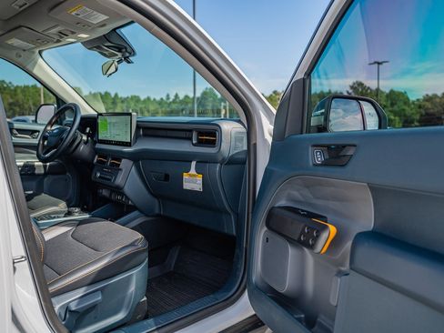 New 2025 Ford Maverick Tremor image 10