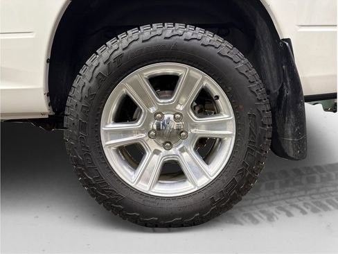 Used 2019 RAM 1500 Classic SLT image 26