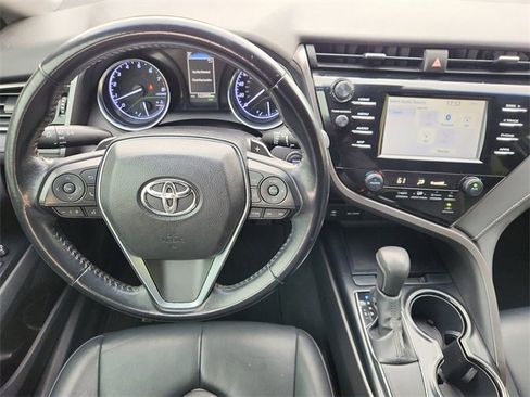 Used 2019 Toyota Camry SE w/ Convenience Package image 11