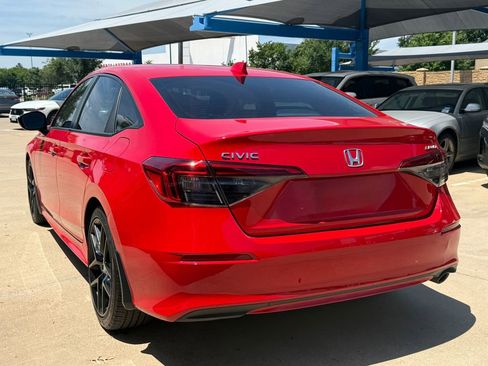 Used 2023 Honda Civic Sport image 8
