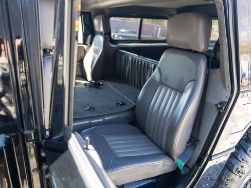 Used 2000 HUMMER H1 4-Passenger Wgn Enclosed image 39