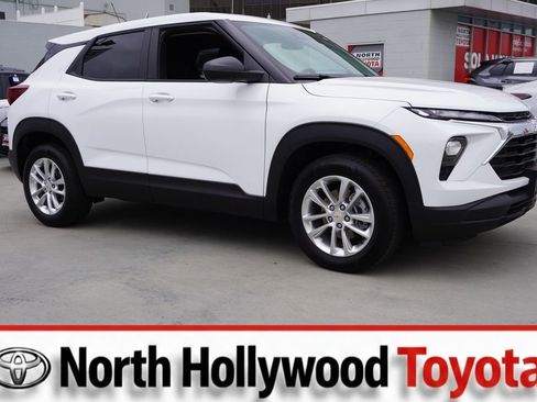 Used 2025 Chevrolet TrailBlazer LS w/ LS Convenience Package image 1