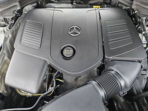 Certified 2025 Mercedes-Benz GLC 300 image 22