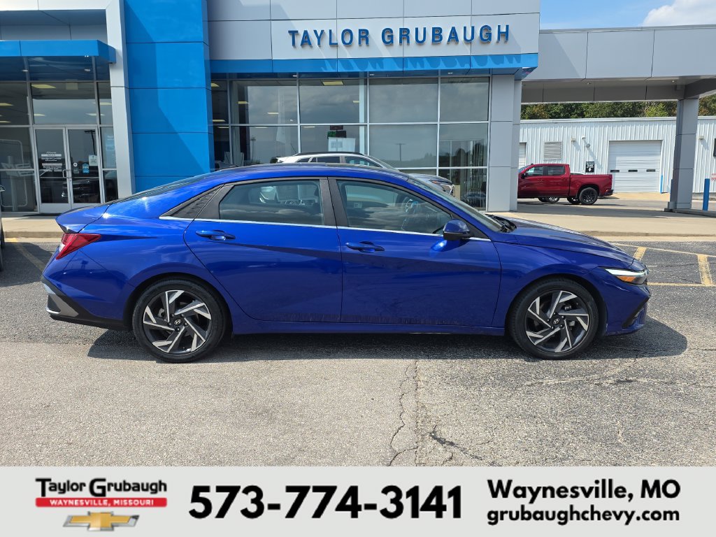 Used 2024 Hyundai Elantra Limited FWD image 1