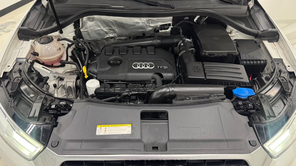 Used 2018 Audi Q3 2.0T Premium w/ Convenience Package FWD image 12