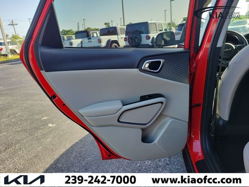 Certified 2022 Kia Soul S FWD image 14