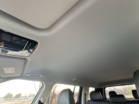 Used 2025 Hyundai Santa Fe SEL image 21