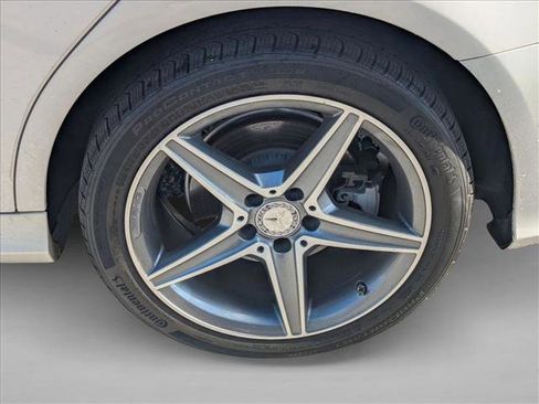 Used 2015 Mercedes-Benz C 300 4MATIC Sedan image 7