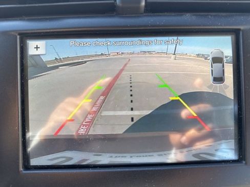 Used 2017 Ford Fusion SE w/ Fusion SE Technology Package image 17