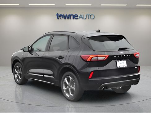 Used 2023 Ford Escape ST-Line Select w/ Tech Pack #1 AWD/4WD image 3