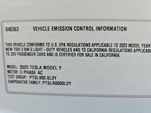 Used 2023 Tesla Model Y Long Range image 28