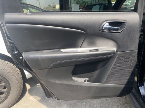 Used 2021 Chevrolet Silverado 1500 RST w/ Bed Protection Package RWD image 20