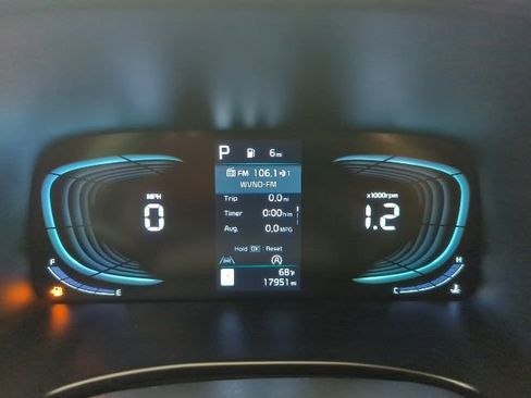 Used 2023 Kia Soul LX image 15