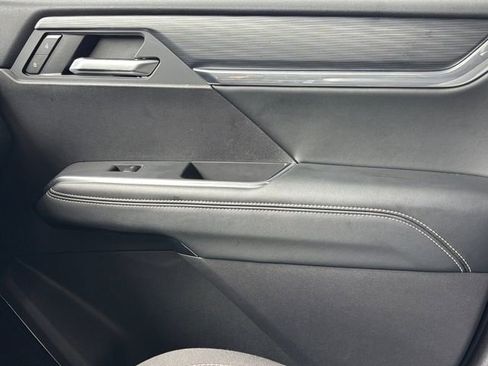 Used 2026 GMC Acadia Elevation FWD image 31