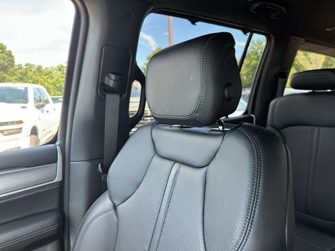 New 2026 Jeep Grand Wagoneer Limited AWD/4WD image 22