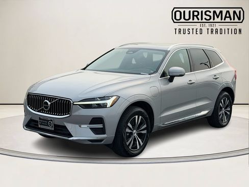 Certified 2023 Volvo XC60 T8 Core AWD/4WD image 5