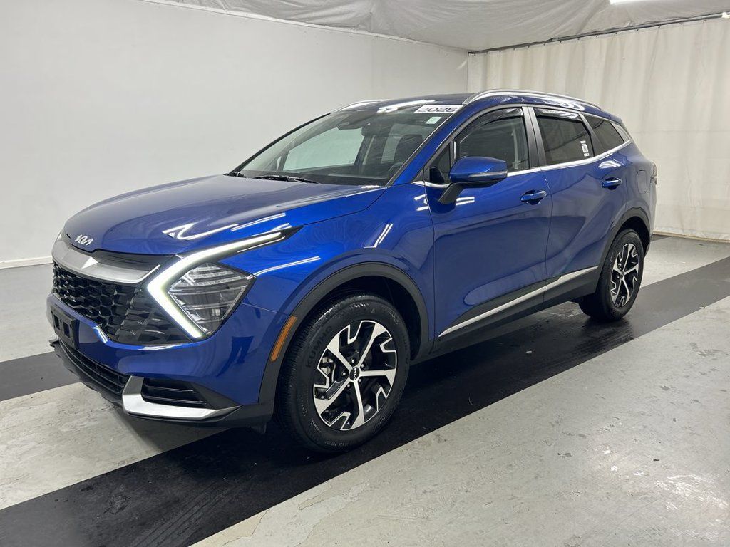 Certified 2025 Kia Sportage EX AWD/4WD image 5