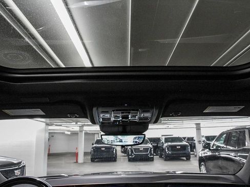 New 2026 Cadillac Escalade Luxury image 12