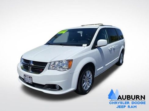 Used 2019 Dodge Grand Caravan SXT FWD image 3