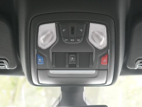 Used 2022 RAM 1500 Big Horn AWD/4WD image 29