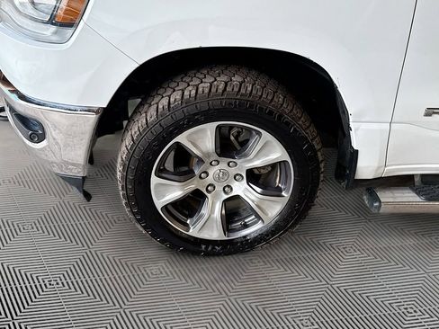 Used 2024 RAM 1500 Laramie AWD/4WD image 33