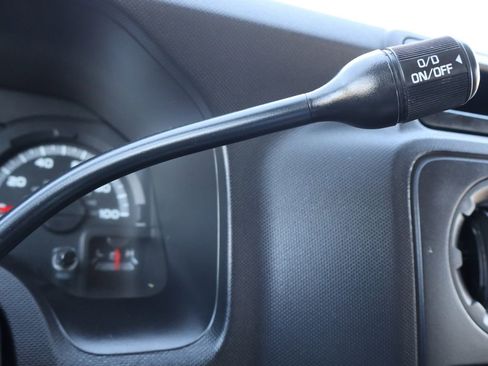 Used 2012 Ford E-350 and Econoline 350 XLT image 34