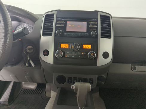 Used 2014 Nissan Frontier SV w/ SV Value Truck Package image 13