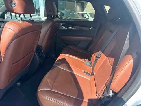 Certified 2023 Cadillac XT5 Premium Luxury AWD/4WD image 11