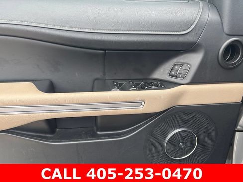 Used 2023 Ford Expedition Limited RWD image 9
