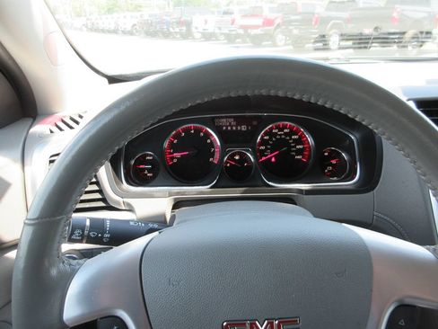 Used 2014 GMC Acadia SLT AWD/4WD image 29