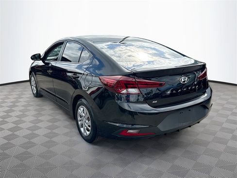 Used 2019 Hyundai Elantra SE image 8
