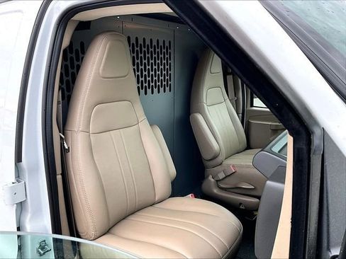 New 2026 Chevrolet Express 2500 image 23